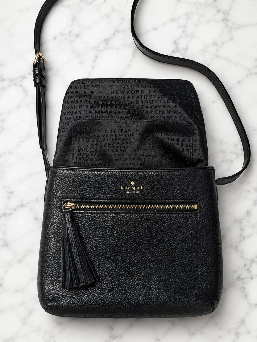 💯KATE SPADE Pebbled Leather. Chester Street Dessi. Like New!